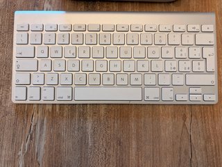 Set Apple Mac mini M2 (2023) + Monitor Gaming MSI