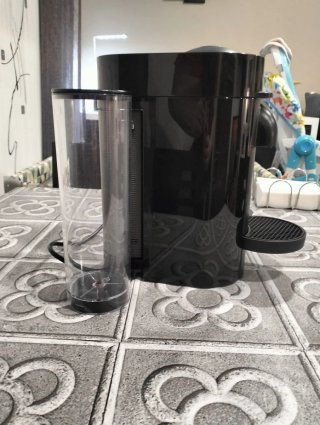 Cafetera Nespresso Vertuo Plus Negra