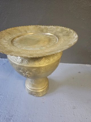 Decoración latón/bronce con pedestal