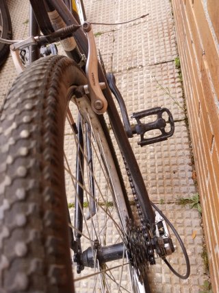 Bicicleta de Montaña Negra y Amarilla