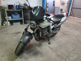 Honda CB900F Hornet