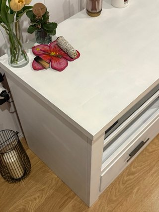 Muebles salón madera maciza pintados a mano