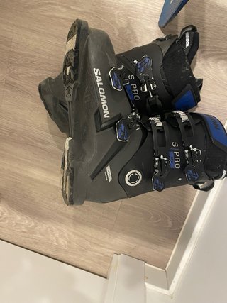 LOTE esquís Fischer166 + Botas SalomonPRO T27 2026