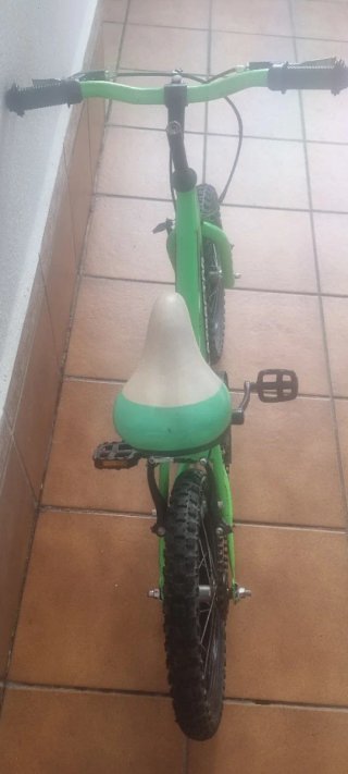 Bicicleta infantil 16 verde