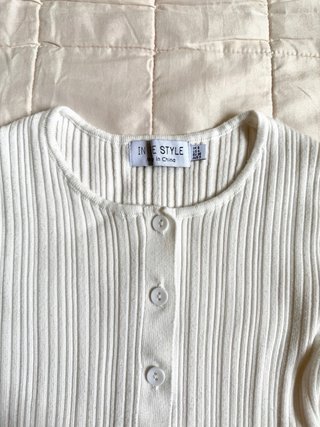Body a costine panna con bottoncini | In The Style