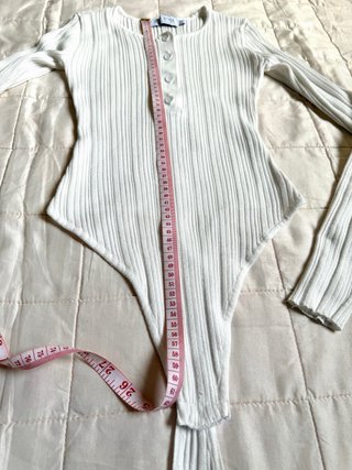 Body a costine panna con bottoncini | In The Style