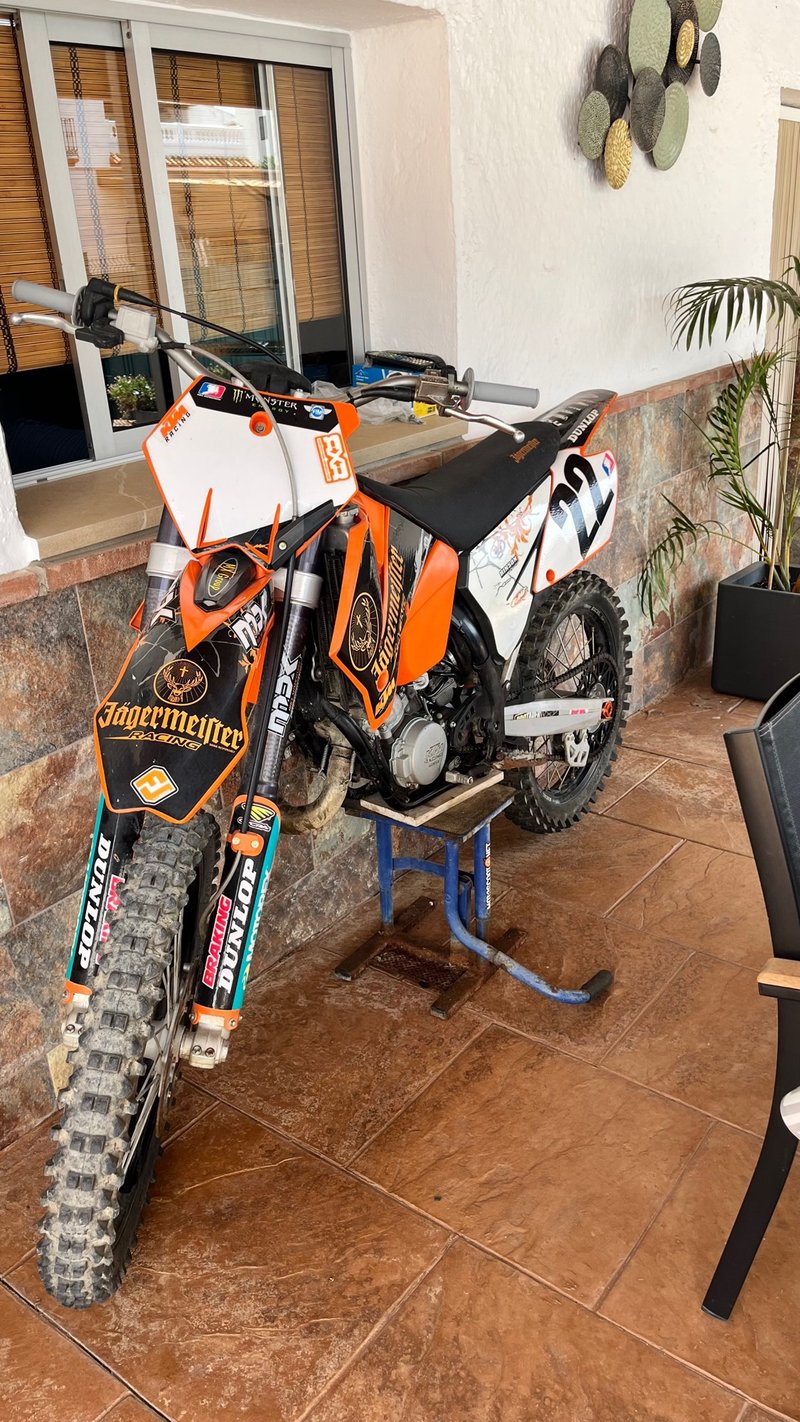KTM Motocross Moto Naranja y Negra