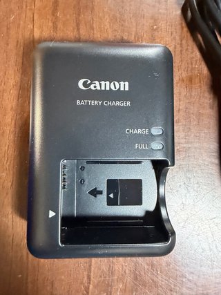 Cargador de batería Canon CB-2LCE