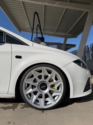 Llantas Rotiform CVT
