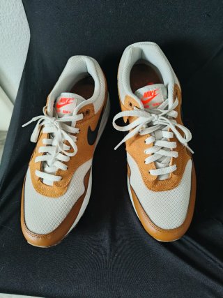 Zapatillas Nike Air Max 1 Marrones y Blancas