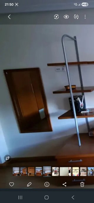 Armario de madera con mesita y cajones, etc...
