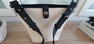 Bolso Paco Martínez bicolor beige y negro