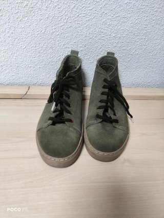 Zapatillas Natural World verde caqui