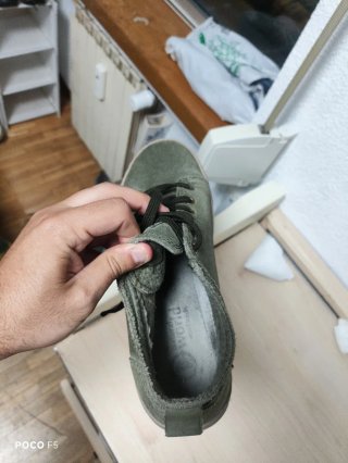 Zapatillas Natural World verde caqui