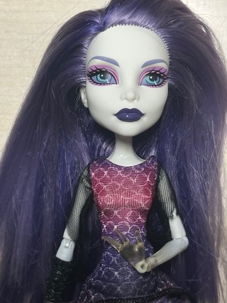 Monster High Spectra Vondergeist Muñeca