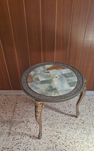 Mesa auxiliar vintage de metal y piedra