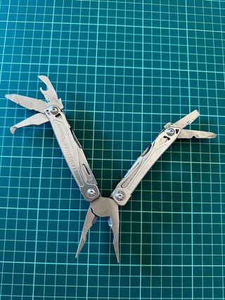 Multiherramienta Leatherman Wingman