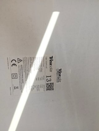5 Panel de Sándwich y 6 Placas Solares