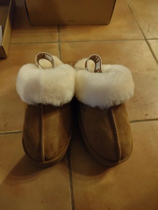 UGG WDAKOTA Mocasines Beige/Marrón