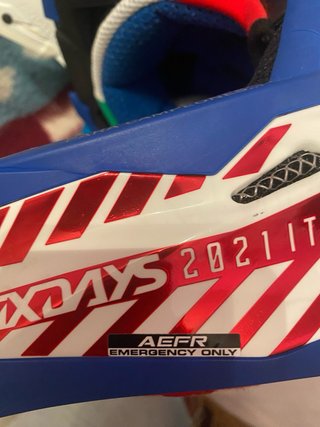 Casco Airoh Aviator 3 Six Days Italia