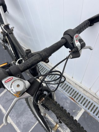 Bicicleta Attak Negra