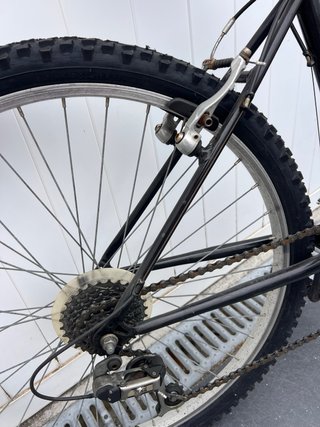 Bicicleta Attak Negra