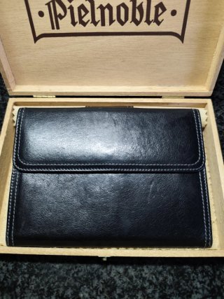 Monedero/Billetera PielNoble Negro