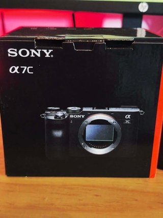 Sony A7C Full Frame + Batería Extra