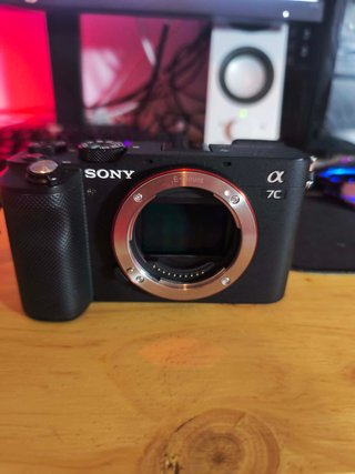 Sony A7C Full Frame + Batería Extra