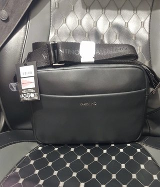 Riñonera Valentino Negra