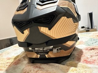 Casco LS2 Explorer Carbono Negro/Dorado