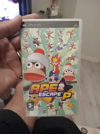 Juegos PSP: Buzz!, Formula One, FIFA, Los Sims