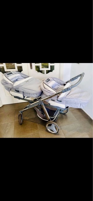 Carro gemelar gris