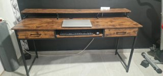 Mesa escritorio madera y metal
