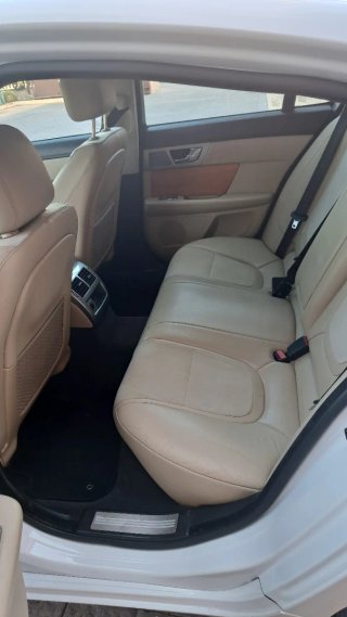 Jaguar XF 2012