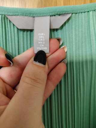 Vestido H&M verde plisado