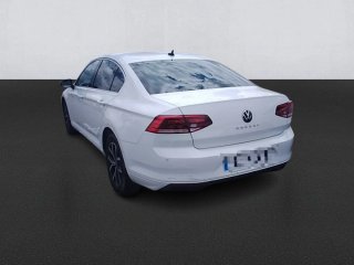 Volkswagen Passat 2021
