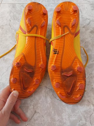 Zapatillas de fútbol Nike Amarillas