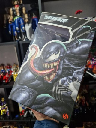 Boneco busto Venom Marvel