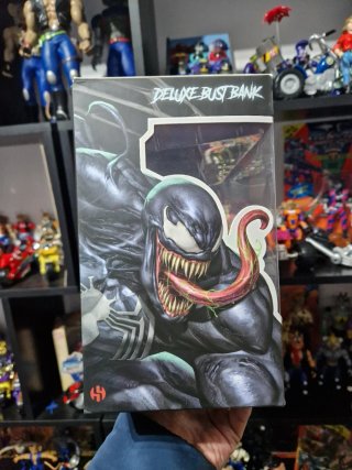 Boneco busto Venom Marvel
