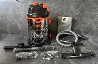 Aspirador Black+Decker BXVC30XTDE