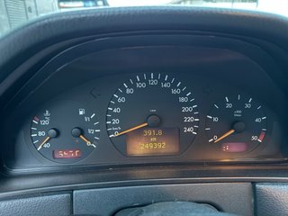 Mercedes-Benz Clase E 220 CDI W210 2000