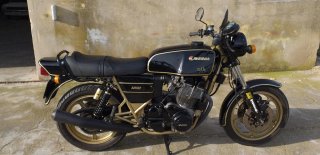 Laverda 1200 Naked Negra/Dorada