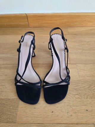 Sandalias tacón negras tiras finas