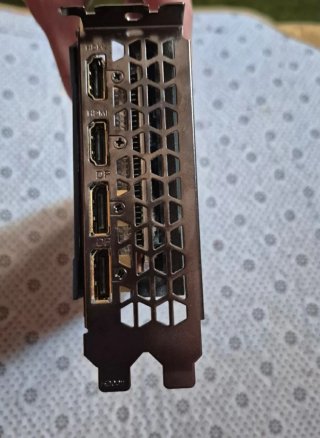 Gigabyte RX 6600 8GB Tarjeta Gráfica