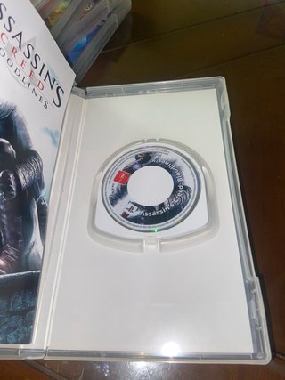 Lote 6 Videojuegos PSP: LittleBigPlanet, Assassin'