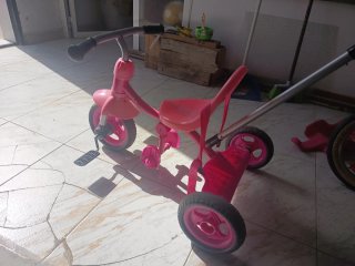 Bicicleta y triciclo infantil