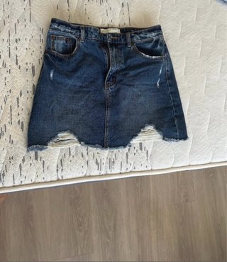 Falda vaquera Stradivarius desgastada T38