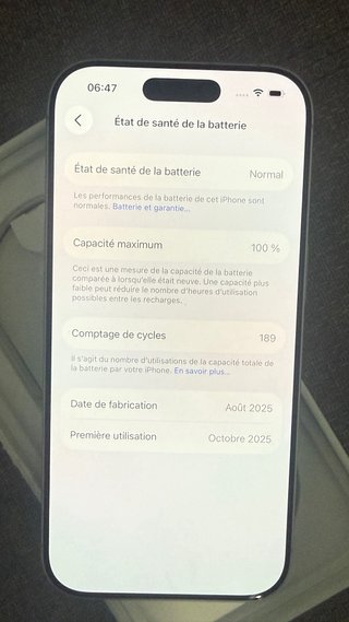iPhone 17 Morado en Caja