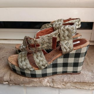Sandalias cuña Bimba y Lola Talla 38